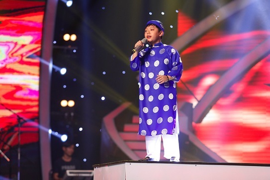 Giám khảo nghẹt thở trước màn "múa cột" của thí sinh Vietnam's got talent - 10 Cậu bé nhút nhát Vĩnh Hòa thể hiện chất giọng trong trẻo với ca khúc