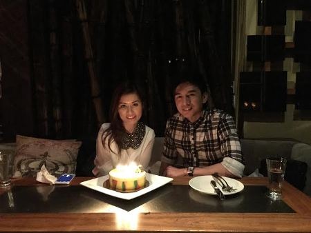 Đan Trường bất ngờ được vợ tặng quà sinh nhật - 4 Bữa tiệc chỉ có hai người được diễn ra tại một nhà hàng sang trọng ở Mỹ.