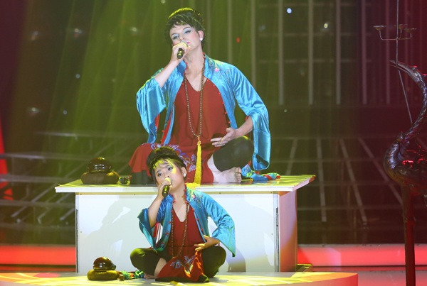 Kyo York - Uyên Nhi trở thành quán quân “Gương mặt thân quen nhí 2014” - 1 Tiết mục hóa thân thành diva Hồng Nhung của Kyo York và bé Uyên Nhi