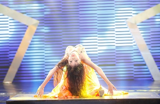 Thí sinh múa bụng "hớp hồn" giám khảo Vietnam's Got Talent - 5 Nữ thí sinh quyến rũ người xem bằng những động tác bốc lửa