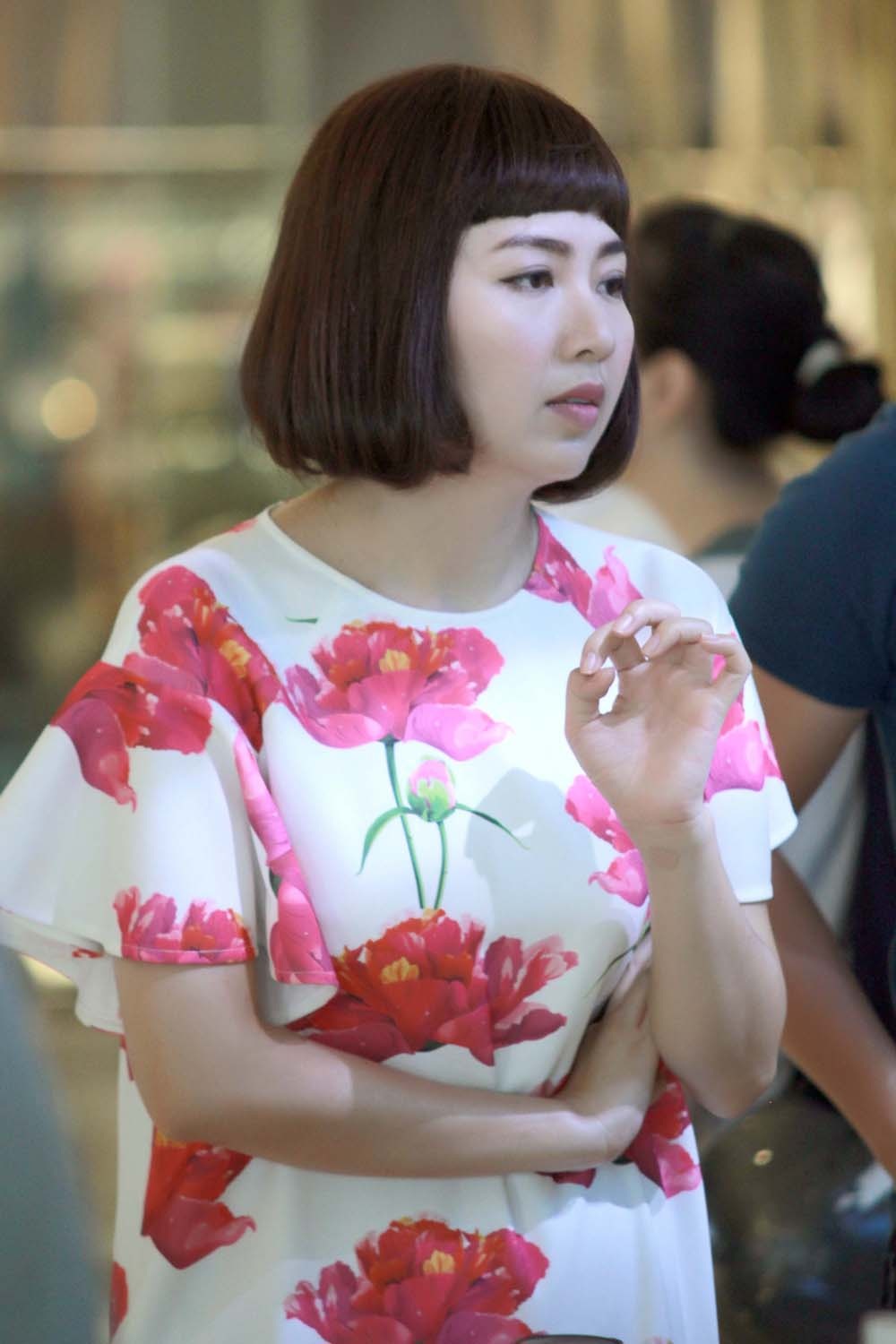 Hiện tại, Lê Khánh đang tham gia vai chính trong phim