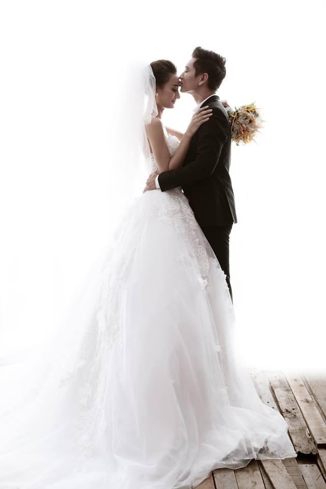 Ngắm ảnh cưới lung linh của người mẫu Lê Thúy - 6 Hiện tại, Lê Thúy cùng bạn trai đã có mặt tại Quảng Bình để chuẩn bị cho hôn lễ của mình.