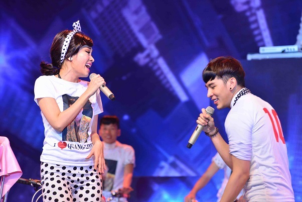 Minh Thư xuất sắc giành "ghế nóng" nhờ quậy tưng với tóc - 2 Cả hai đã mang đến không khí cuồng nhiệt cho sân khấu khi cháy hết mình với tiết mục dự thi.