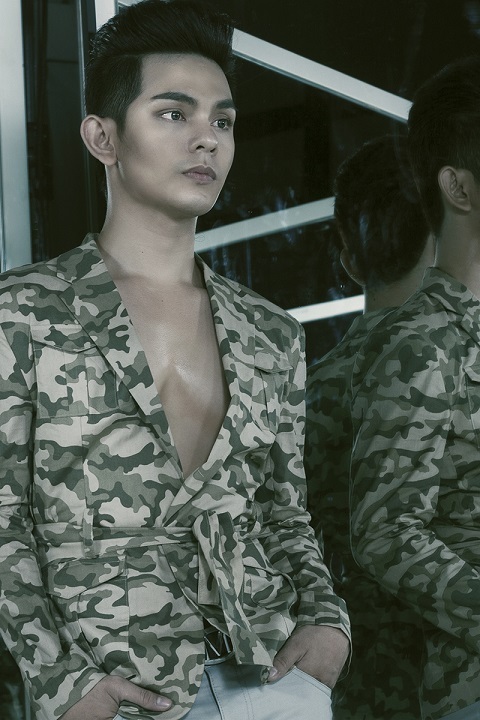 Chất nhạc đó cũng là lý do khiến Sơn Ngọc Minh nỗ lực đầu tư phần vũ đạo cho riêng mình.