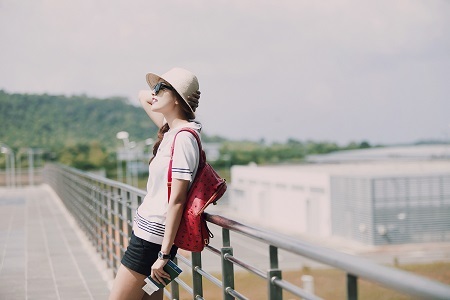 Hoa hậu Mai Phương Thúy một mình xách ba-lô sang Nhật - 1 Hoa hậu Mai Phương Thúy một mình xách ba-lô sang Nhật