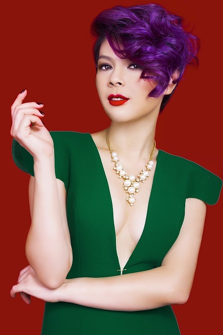 Ca sĩ Thanh Thảo gợi cảm đón Noel