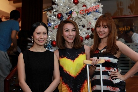 Chồng Thanh Thúy diễn cảnh “nóng” trước mặt Ngân Khánh - 2 Thanh Thúy - Ngân Khánh và Hari Won