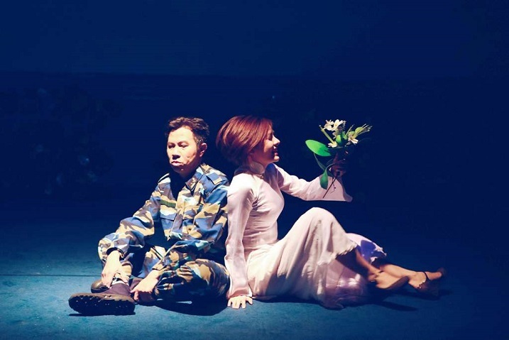 Vân Trang lấy nước mắt khán giả trong "Cây bàng vuông" - 3 Vân Trang lấy nước mắt khán giả trong Cây bàng vuông
