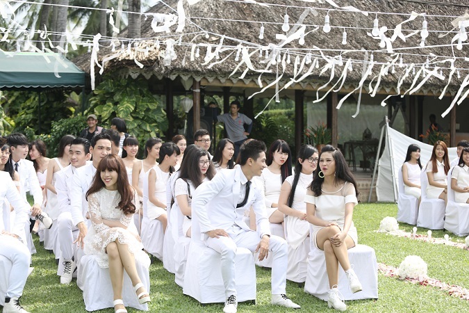 Công Vinh - Thủy Tiên hôn nhau say đắm trước ngày cưới - 5 Công Vinh - Thủy Tiên hôn nhau say đắm trước ngày cưới