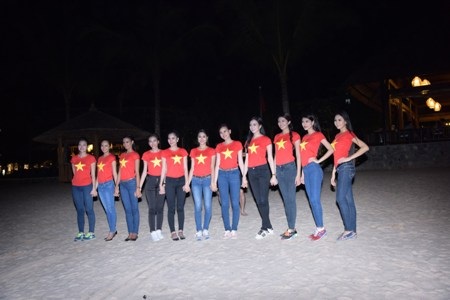 Thí sinh Hoa hậu Việt Nam thắp đuốc trên đảo ngọc - 7 Trí
Hòa