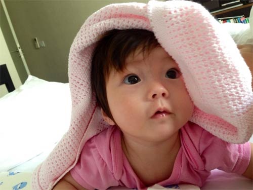 10 nhóc tỳ đẹp như thiên thần của sao Việt - 3 10 nhóc tỳ đẹp như thiên thần của sao Việt