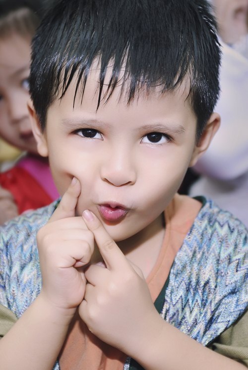 10 nhóc tỳ đẹp như thiên thần của sao Việt - 5 10 nhóc tỳ đẹp như thiên thần của sao Việt