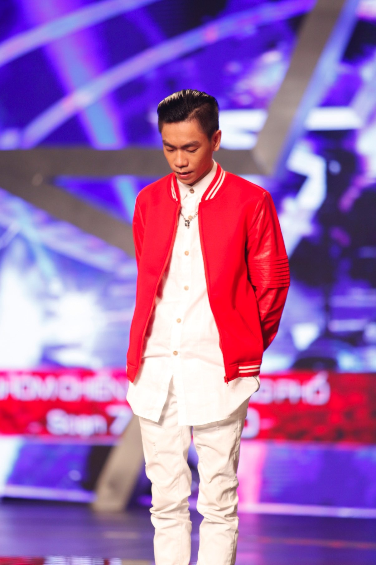 Thí sinh uống nhầm axit bị loại khỏi Vietnam’s Got Talent - 1 Tiết mục ảo thuật với axit của Tấn Phát đã bị loại bởi lượng tin nhắn thấp