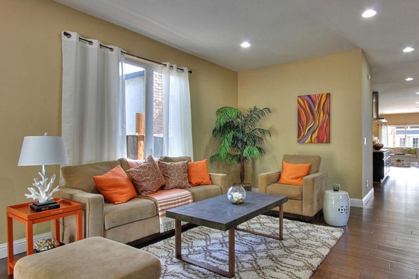 Ngắm tổ ấm sang trọng ở Mỹ của vợ chồng Đan Trường - Thủy Tiên - 5 Ngắm tổ ấm sang trọng ở Mỹ của vợ chồng Đan Trường - Thủy Tiên