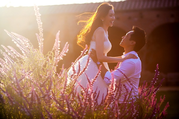 Chồng sắp cưới của Trúc Diễm tên là John Từ, 33 tuổi, là doanh nhân nên không thích ồn ào.