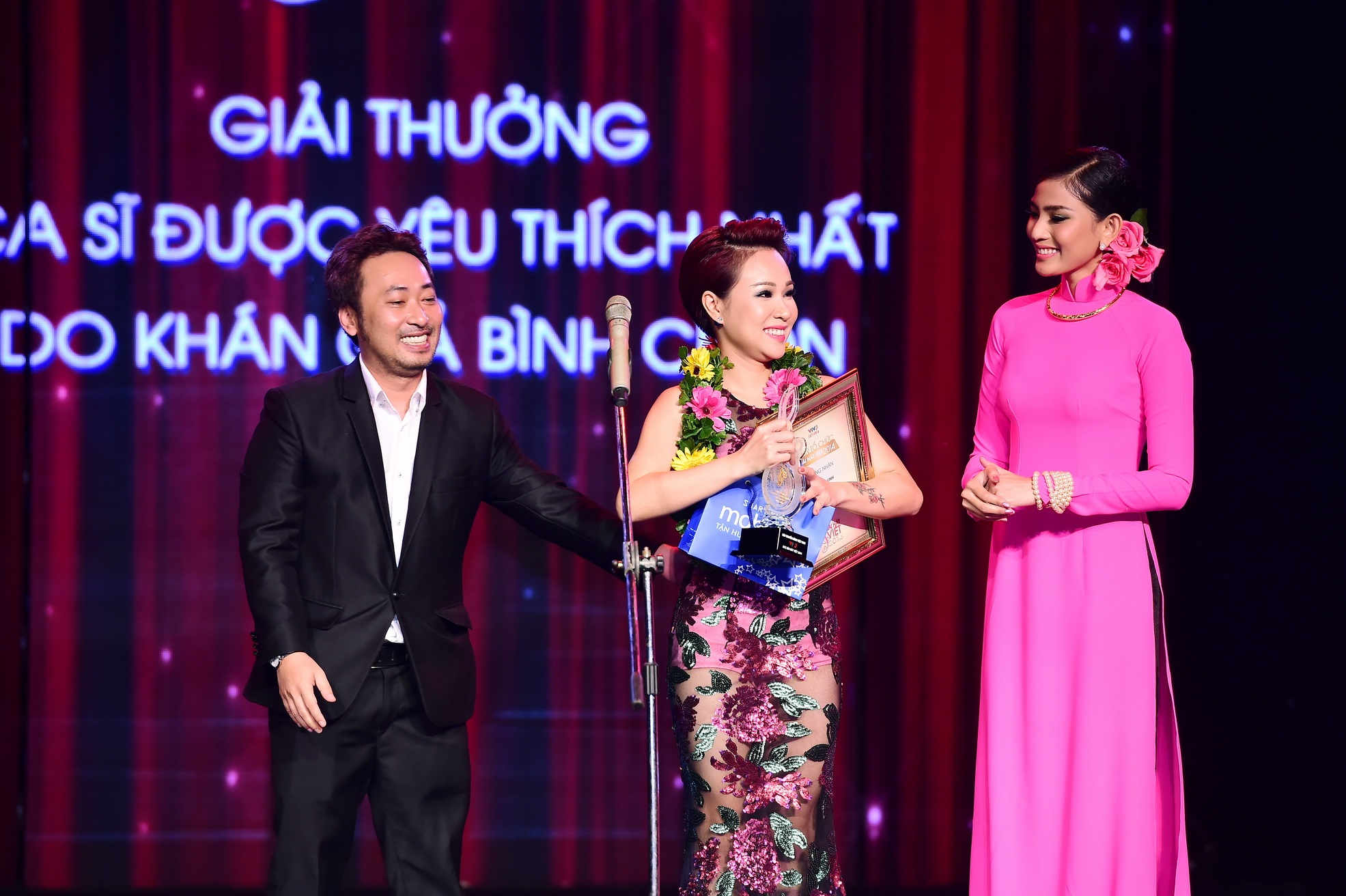 Uyên Linh được nhiều khán giả yêu thích nhất năm 2014