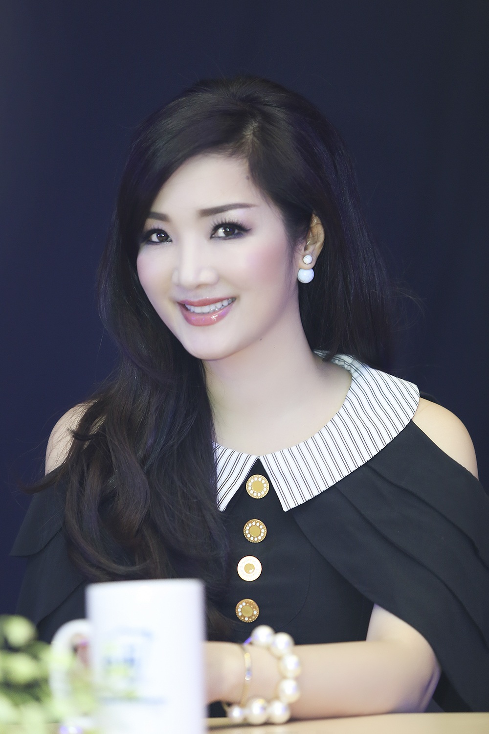 Hoa hậu Giáng My trẻ trung hút hồn - 9 Hoa hậu tập trung xem các tiết mục trong cuộc thi mà mình đảm nhận vai trò giám khảo.
