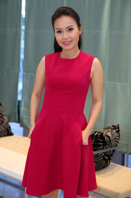 10 sao nữ ấn tượng của showbiz Việt năm 2014 là ai? - 2 Năm 2014, lần đầu tiên ngồi trên chiếc huấn luyện viên của