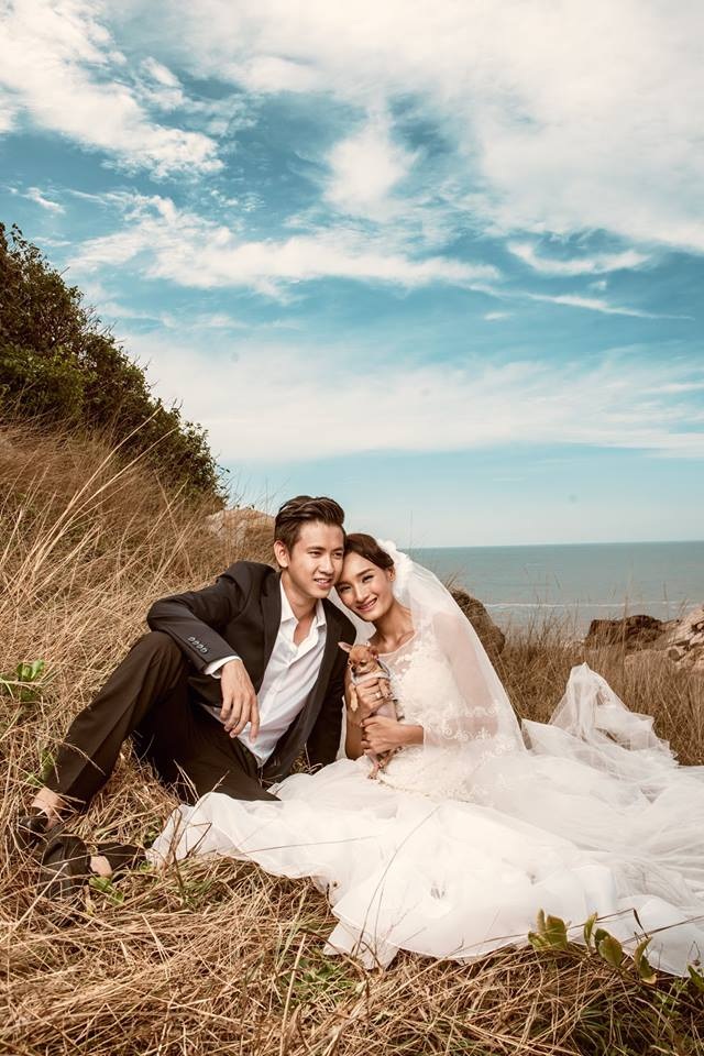 Lê Thúy tung ảnh cưới lãng mạn trước bữa tiệc sang trọng ở Sài Gòn - 10 Cả hai vẫn chưa nghĩ đến chuyện sinh con trong thời điểm này.