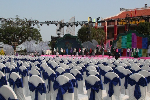 Hơn 1000 ghế đã được bố trí để đón tiếp kiều bào khắp nơi trên thế giới hội tụ về