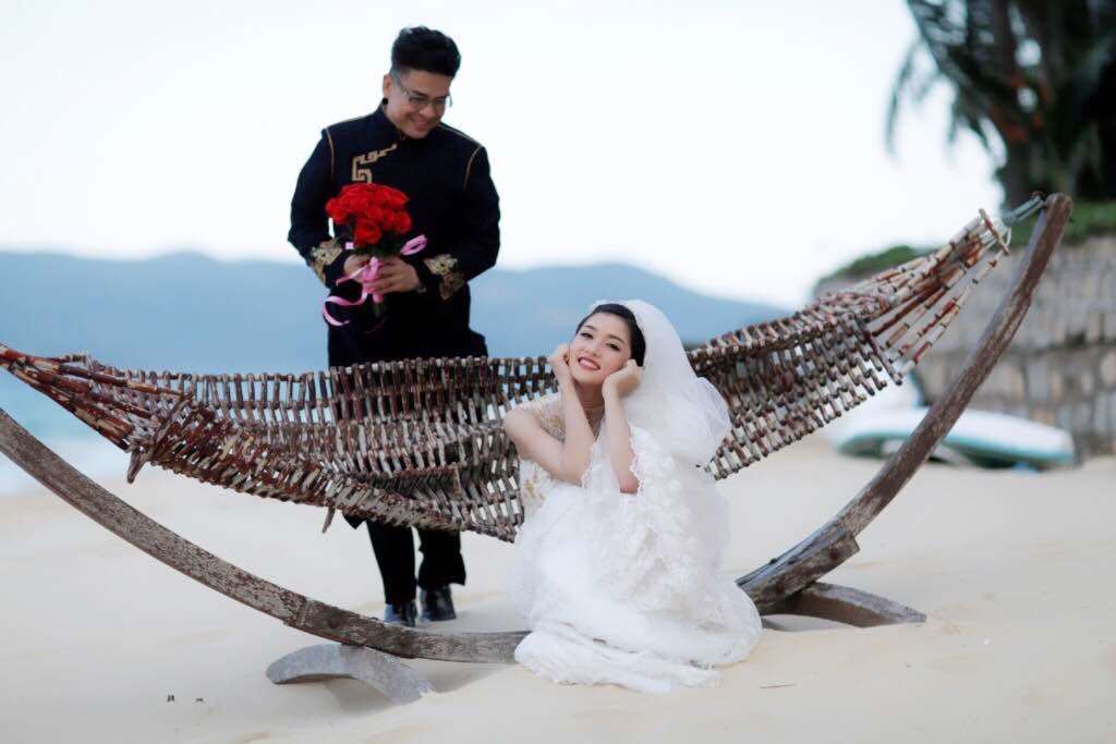 Trong phim này, Triệu Thị Hà còn đóng chung với MC Thanh Bạch