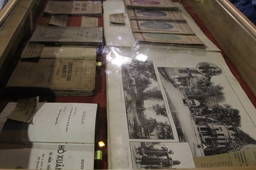 Sách xưa, sách nổi... ấn tượng tại Đường sách Xuân Ất Mùi