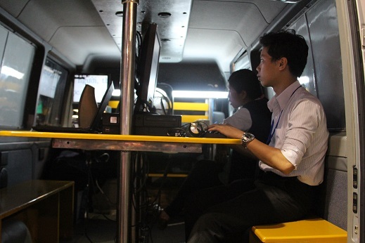 Bàn cờ nổi dành cho người khiếm thị cũng góp mặt tại đây.