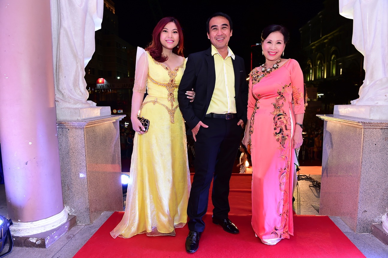 Nghệ sĩ Kim Xuân cùng diễn viên Quyền Linh 