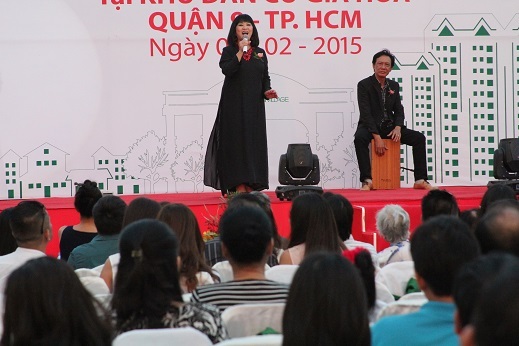 Ca sĩ Cẩm Vân dành tặng cho chương trình ca khúc