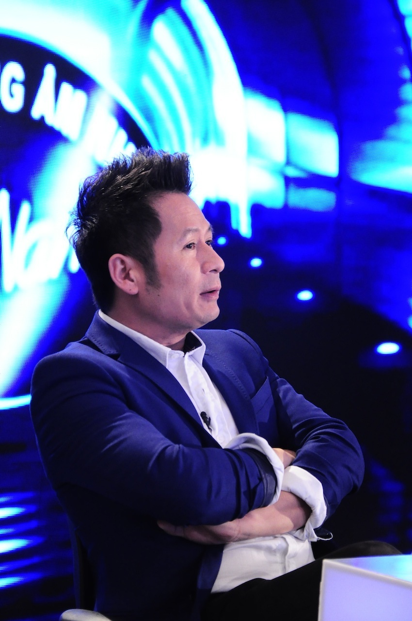 Sốc với nữ thí sinh cạo đầu đi thi Vietnam Idol