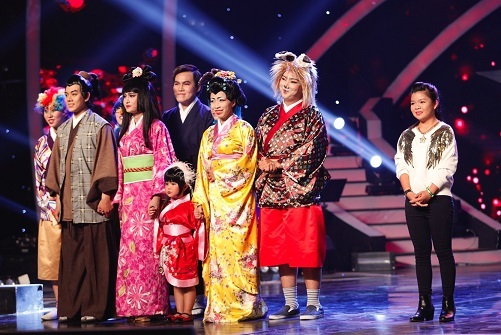 Cô bé Tiểu hồ ly “nghẹt thở” tiến vào chung kết Vietnam’s got talent - 3 Chuồn chuồn giấy và Thảo Vy hồi hộp chờ quyết định của giám khảo.
