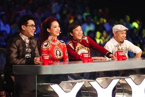 Cô bé “Tiểu hồ ly” 4 tuổi “hạ gục” giám khảo Vietnam’s got talent - 3 Ban giám khảo liên tục cười trước sự đáng yêu của Kim Thư
