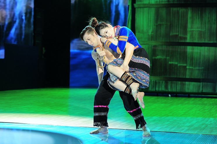 Tối qua cũng là một đêm thi thành công của nữ diễn viên xinh đẹp Ninh Dương Lan Ngọc. 