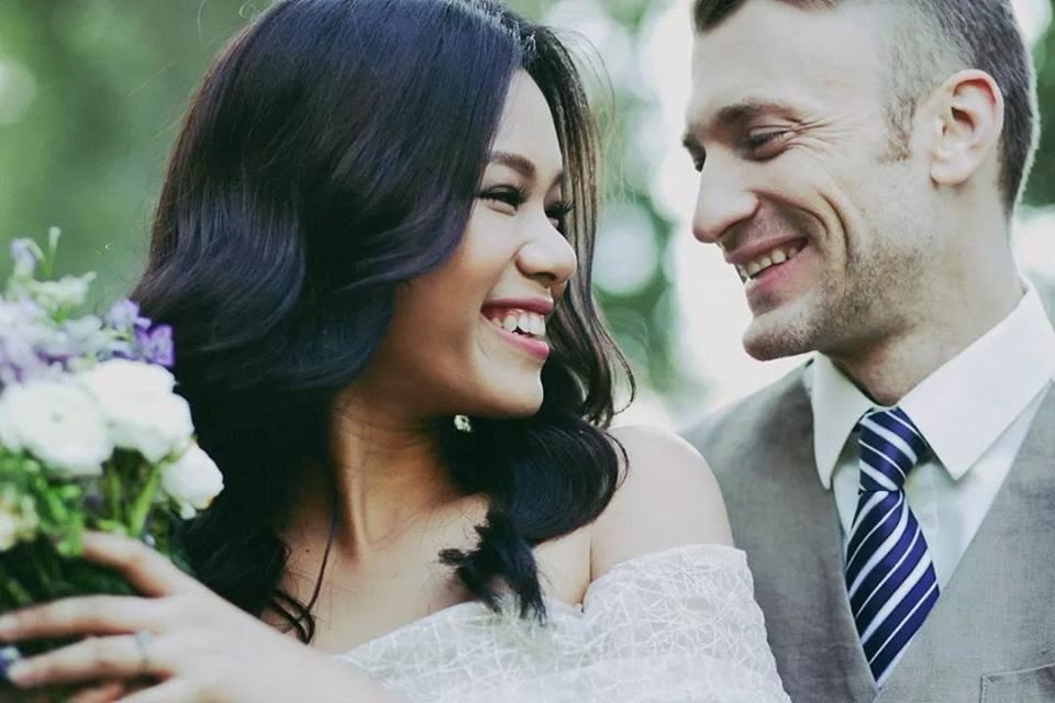 Phương Vy bí mật kết hôn - 5 Vài ngày trước khi cưới, Phương Vy cũng úp mở khi chia sẻ hình ảnh hạnh phúc trên trang cá nhân