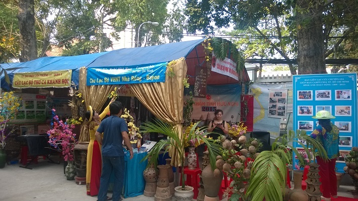 Thơ Việt vẫn không “lạc lõng” giữa Sài thành - 2 Thơ Việt vẫn không “lạc lõng” giữa Sài thành