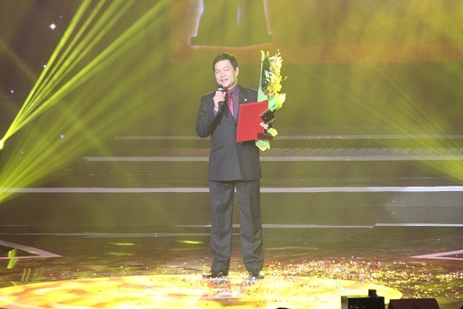 Nghệ sĩ Phùng Văn Hà nhận giải Đạo diễn và Phim Hoạt hình xuất sắc nhất với tác phẩm