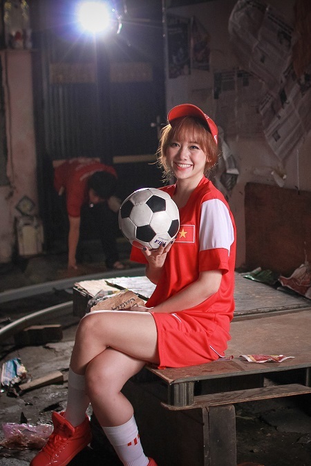 Hari Won được xem là người đa năng khi có thể đảm nhận tốt vai trò ca sĩ, MC và cả diễn viên.