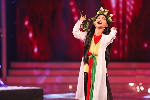 “Nổi gai ốc” với màn giả điên hát chèo của cậu bé 8 tuổi tại Vietnam’s got talent - 3 Đức Vĩnh trong đêm thi tối 22/3.