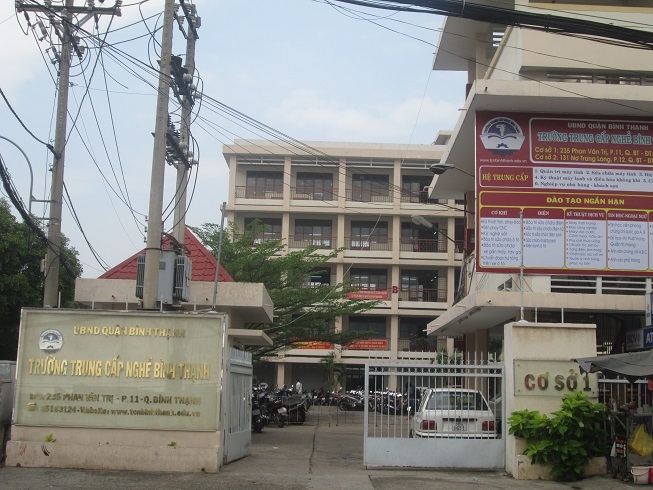 Trường Trung cấp nghề Bình Thạnh. 