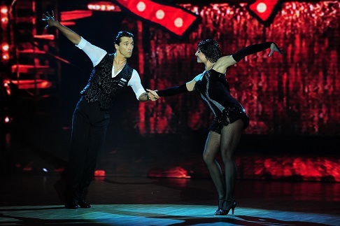 Ở phần thi thứ hai, đại diện Trung Quốc gây xúc động không kém với tiết mục