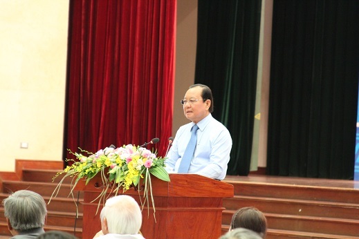 Ông Lê Thanh Hải chia sẻ những lời động viên đến giới văn nghệ sĩ thành phố