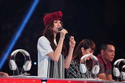 Trong đêm thi tối qua, Isaac cũng đã có phần trình diễn thành công không kém với ca khúc