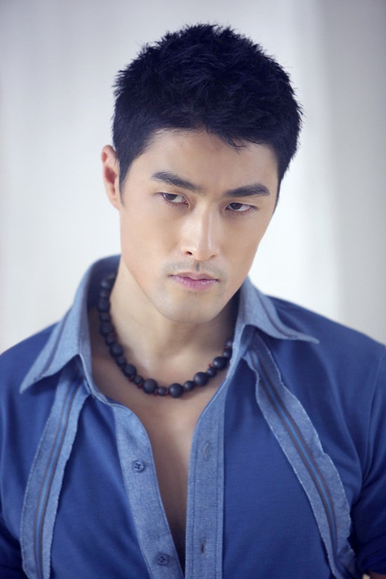 Những tên tuổi “mang hai dòng máu” thành công ở showbiz Việt - 2 Những tên tuổi “mang hai dòng máu” thành công ở showbiz Việt
