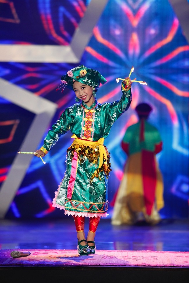 Ai sẽ là quán quân Vietnam’s got talent 2015? - 1 Cậu bé Thị Mầu Đức Vĩnh