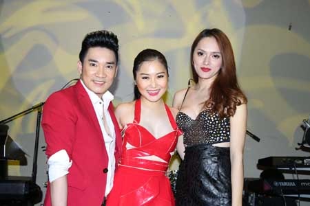Quang Hà, Hương Tràm lần đầu kết hợp song ca - 3 Tuy mới gặp nhưng mọi người đã rất thân thiết.