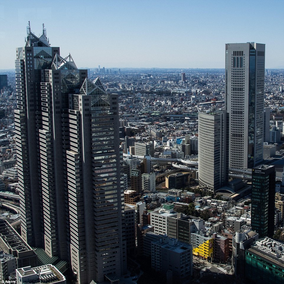 Các cảnh quay sòng bài đáng nhớ được tiến hành tại Spa I, một địa điểm nằm cạnh Grandhotel Pupp.