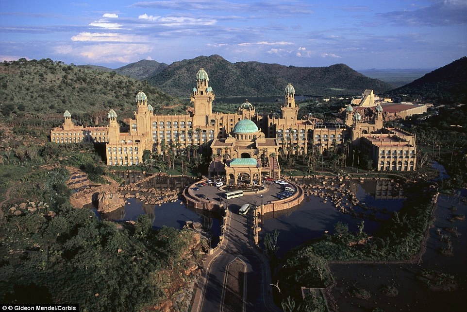 Người hâm mộ có thể ở tại khách sạn rộng lớn này nếu mỗi người chịu chi ít nhất 115 một đêm.