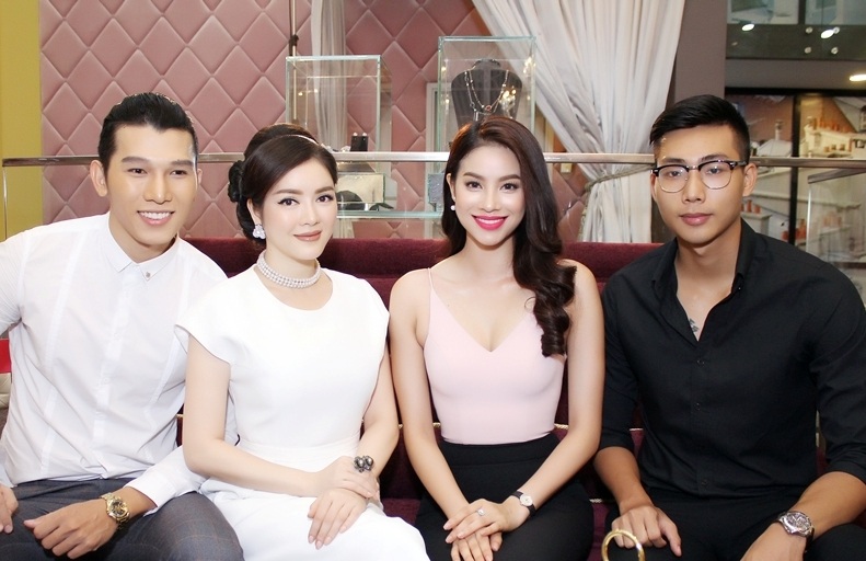 Lý Nhã Kỳ khoe kim cương bạc tỷ - 6 Á hậu Phạm Hương khoe dáng bên siêu mẫu Ngọc Tình và Hữu Long.