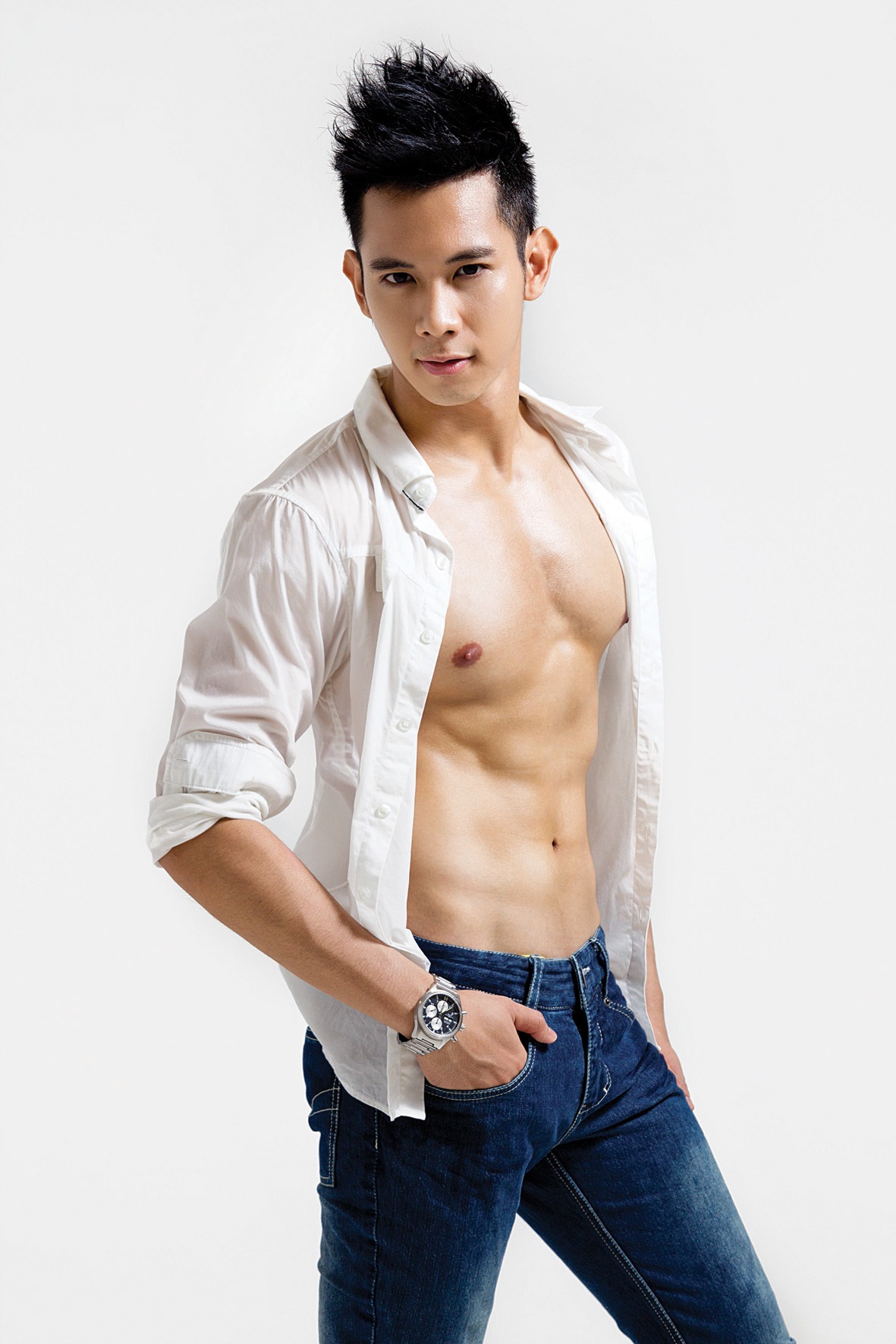 Những mỹ nam của showbiz Việt - 6 Kim Lý là một “tân binh” mới toanh của làng điện ảnh Việt sau khi tham gia trong phim