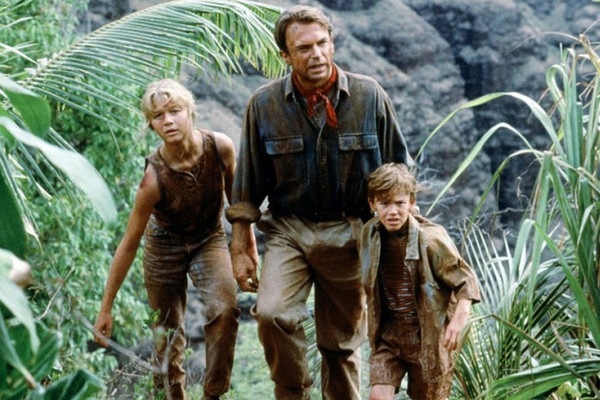 Dàn diễn viên Công viên kỷ Jura: Ngày ấy giờ ra sao? - 1 1. Sam Neill trong vai Tiến sĩ Alan Grant